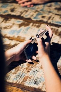 xì dách trực tuyến Debet